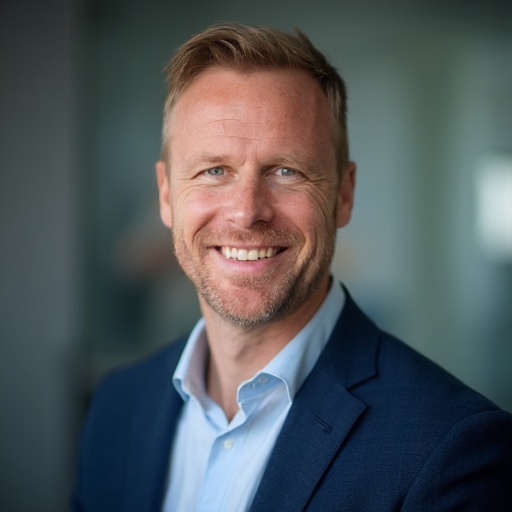 Erik Lindqvist — utländska casino expert